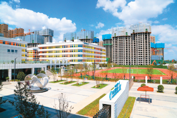 西咸新区第一小学校园风貌.(资料图片)