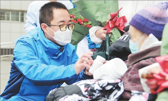 黑龍江省第一批支援湖北醫療隊用勇氣完美詮釋“龍江力量”