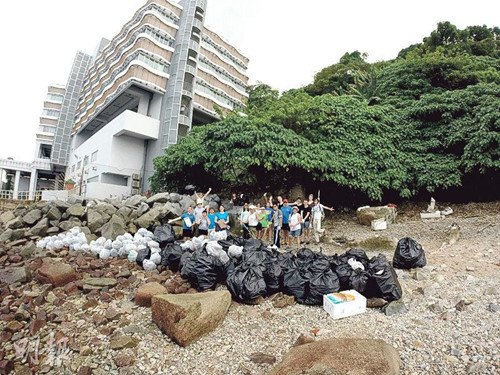 逾7萬人清潔香港破紀錄 二戰子彈成“最奇特垃圾”