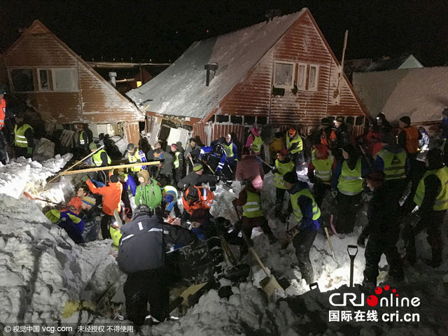 挪威城镇发生雪崩 搜救工作进行中