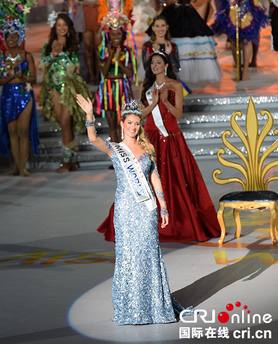 第65届世界小姐总决赛西班牙小姐夺冠