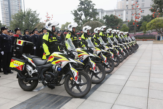 【法制安全】重慶巴南公安社會面大巡防新添警務力量