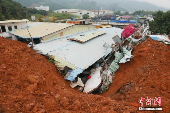 深圳滑坡挖出首具遇難者遺體 多部門聯合對災害原因開展調查