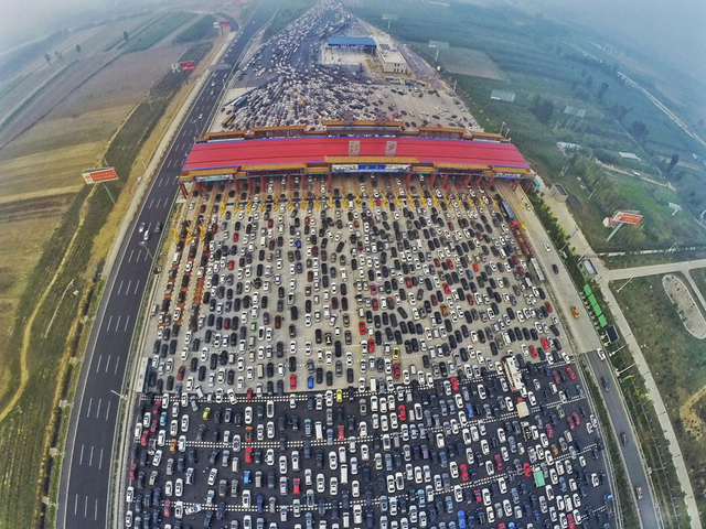 外媒盘点2015年最佳航拍图 包括中国北京大堵车(高清组图)