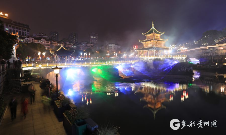 （中首）光影之夜 贵阳甲秀楼激光灯光秀亮灯