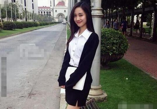 图片进入下一页  上一页下一页   搜狐娱乐讯 近日,越南女大学生"v ph