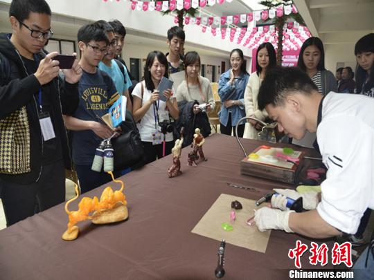 金职院两岸大学生交流活动:台湾教师感慨像走亲戚 金职院两岸大学生交流活动:台湾教师感慨像走亲戚