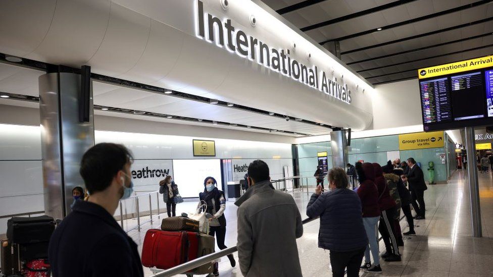 英国15日起实施更严格入境隔离措施