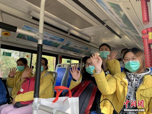 图片默认标题_fororder_支援に当たった各地の医療関係者が武漢から徐々に撤収