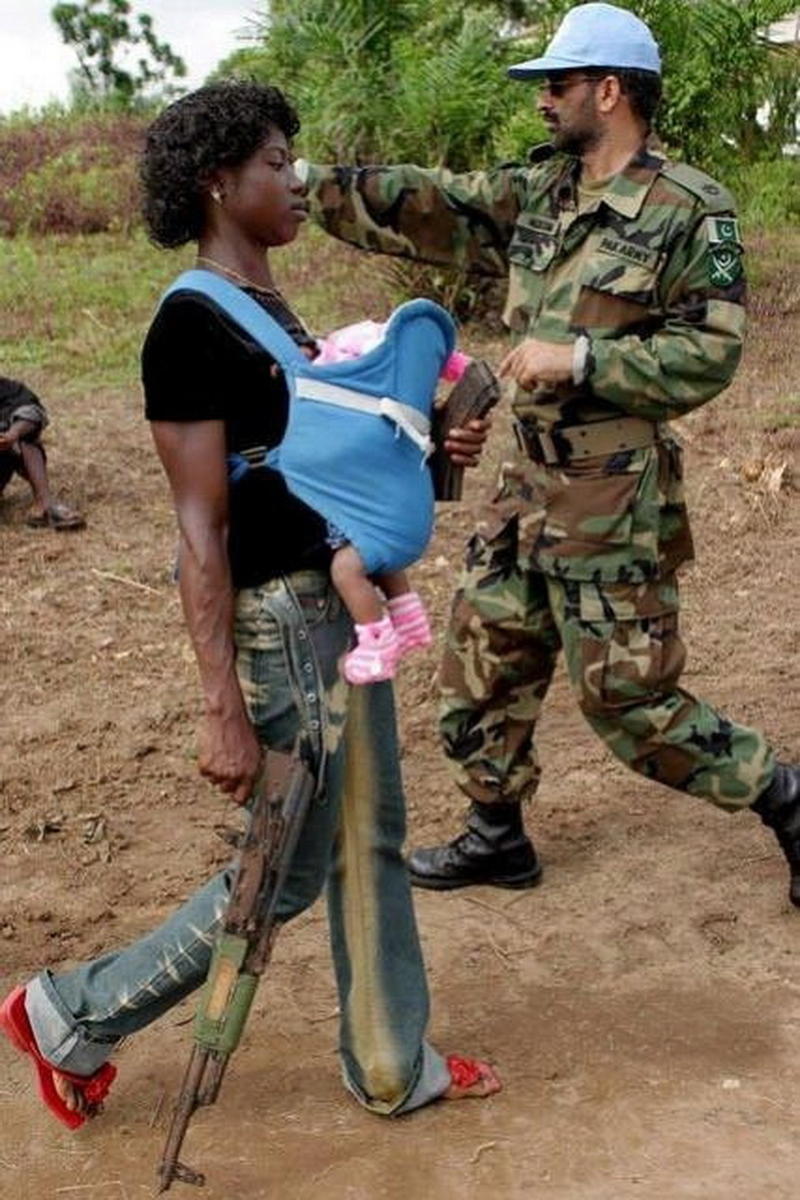 非洲style:黑人把战场变秀场(组图)