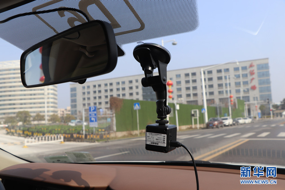 武汉：自动驾驶出租车2月底面向大众开放试乘体验_fororder_02