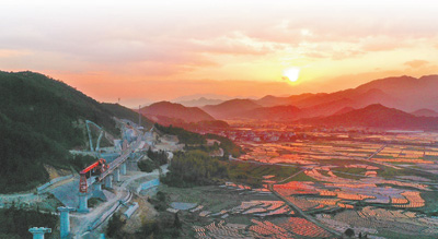 加快在建和新開工項目建設進度