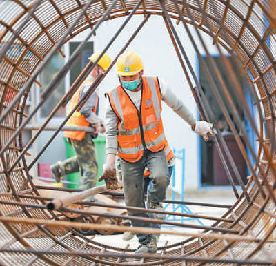 加快在建和新開工項目建設進度