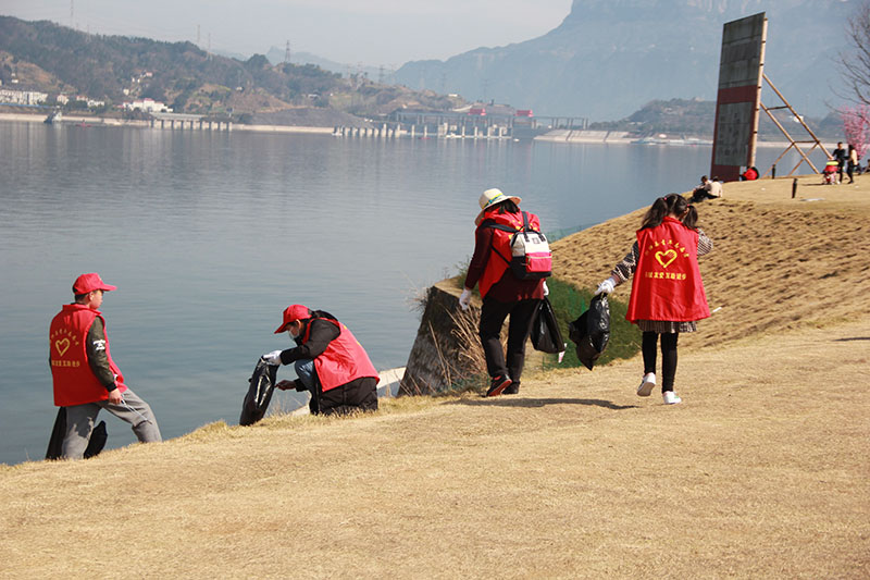 湖北秭歸：志願服務護“綠”島