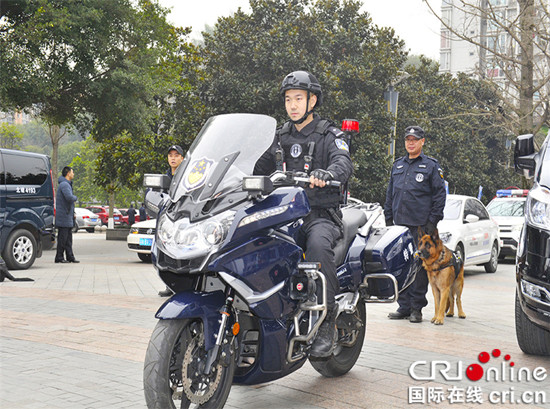 【CRI专稿 列表】重庆北碚警方启动春季社会面巡防整治工作