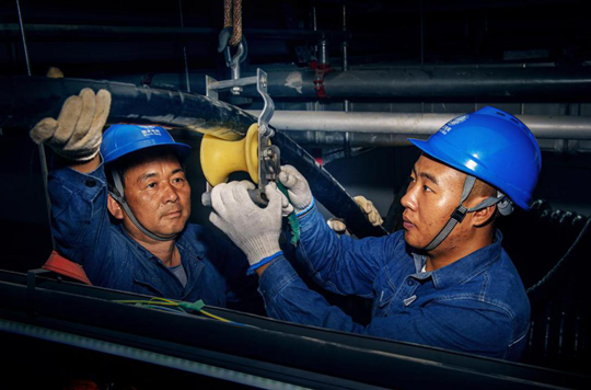 （有修改）（加急）国网陕西电力735支抢修队伍24小时待命  守护春节万家灯火