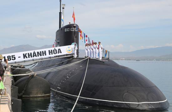 越南抗议中国南海建油站 派基洛级潜艇巡航