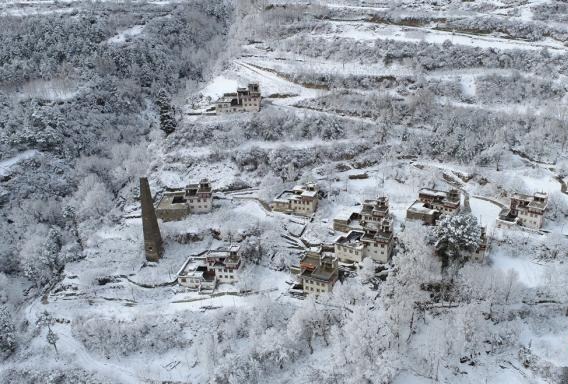 ทัศนียภาพหลังหิมะตกของ "หุบเขานางงาม” มณฑลเสฉวน_fororder_美人谷4