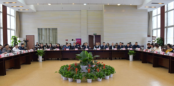 连续五年 成都邀市民代表面对面为大气污染防治“把脉开方”_fororder_座谈会现场-供图-成都市生态环境局-(3)