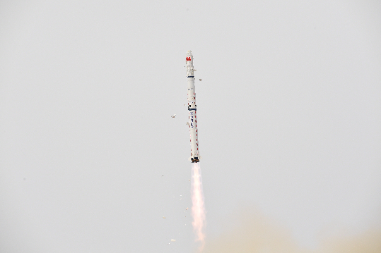 中国成功发射遥感三十一号03组卫星