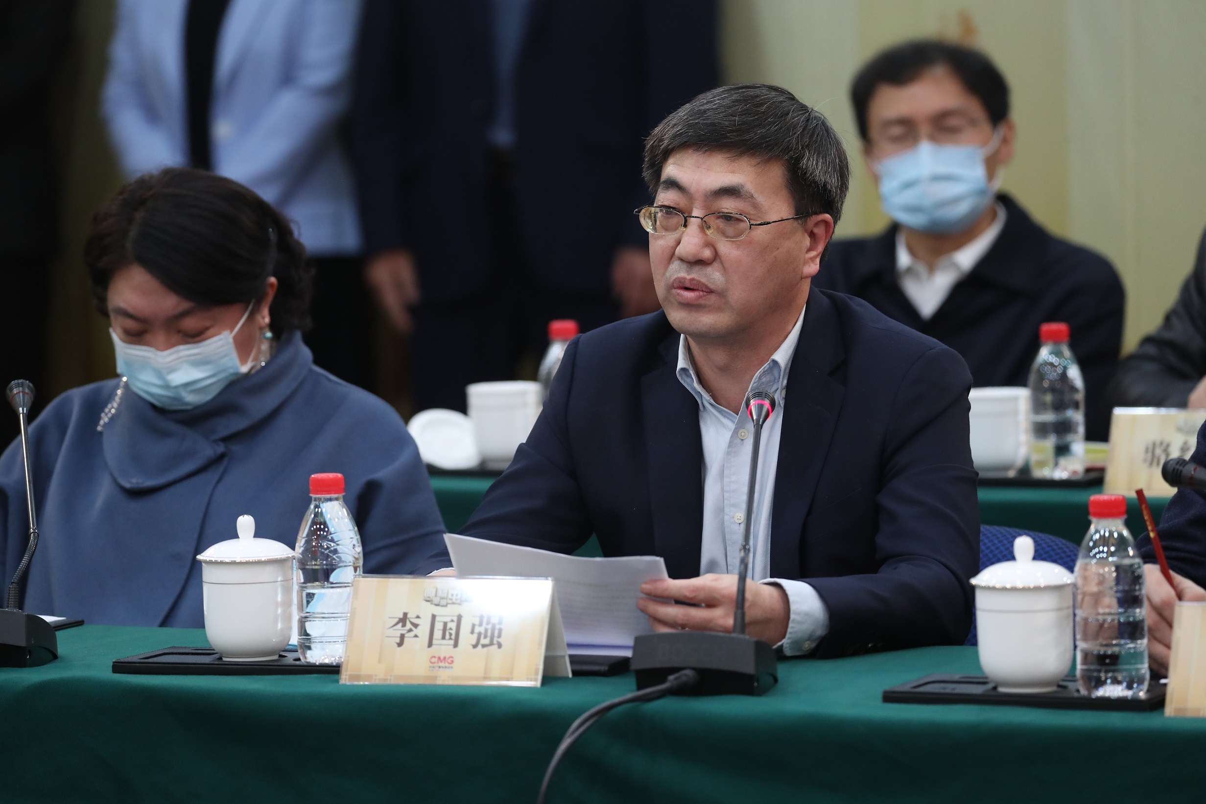 让典籍“点”亮来路 《典籍里的中国》创作座谈会举行