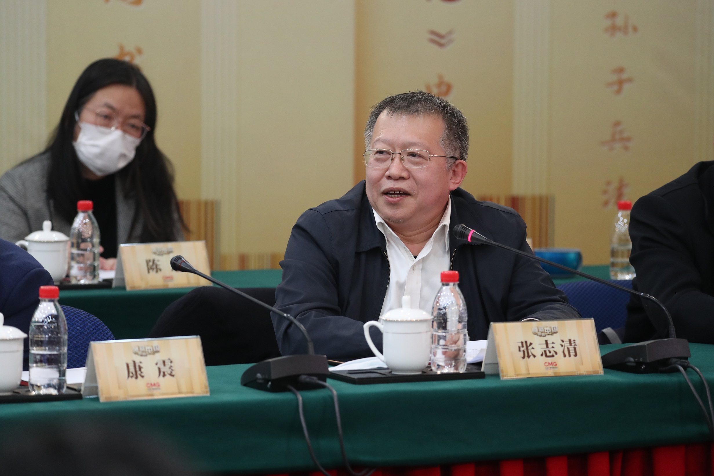 让典籍“点”亮来路 《典籍里的中国》创作座谈会举行