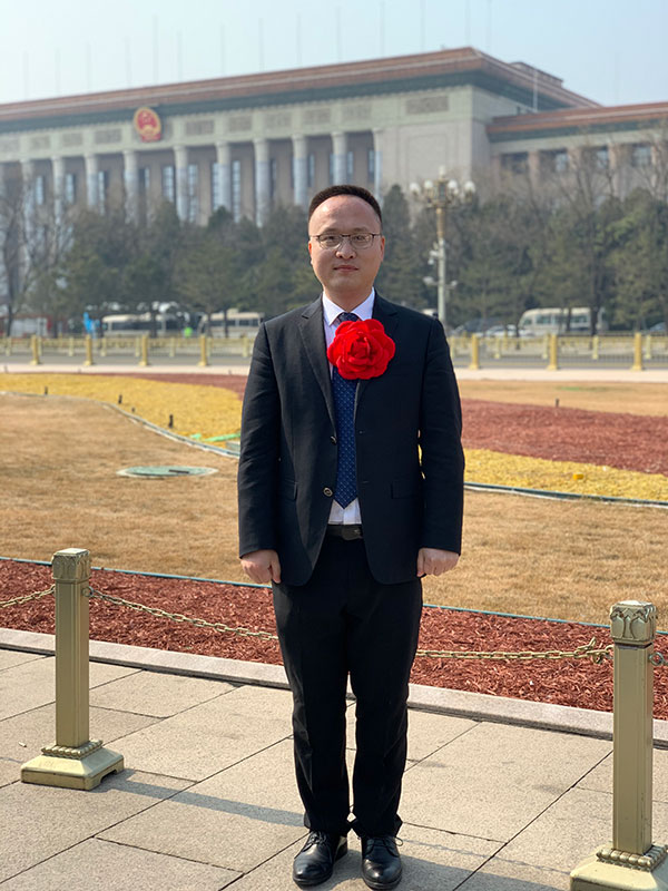 全国脱贫攻坚先进个人徐俊：产业正提档升级 嘎伍岭将是我一生的关注所在_fororder_1