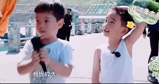 杜江霍思燕小女儿曝光 网友为妹妹的名字操碎心