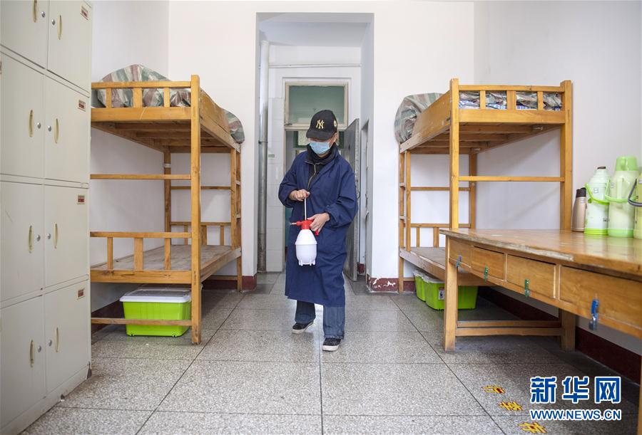 山西太原：多措并举备开学