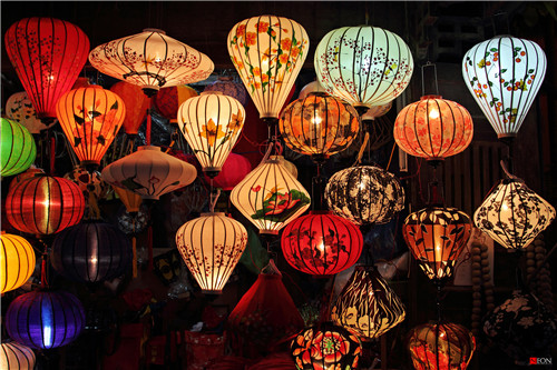 Parol, liwanag sa dilim at simbolo ng masaganang bukas ng kapuwa Pilipinas at Tsina_fororder_VCG41167307703