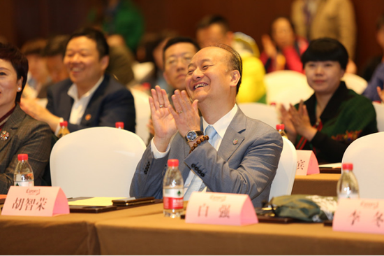 胡智荣动吧体育/动吧电竞董事长白强,国际菁英会执行主席赵飞龙动吧
