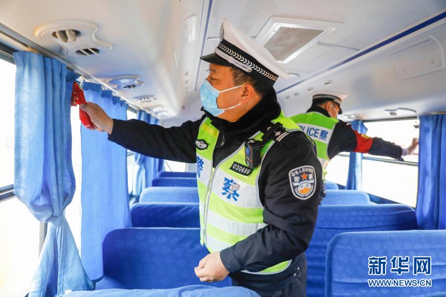 河南平頂山：校車安全檢查迎開學