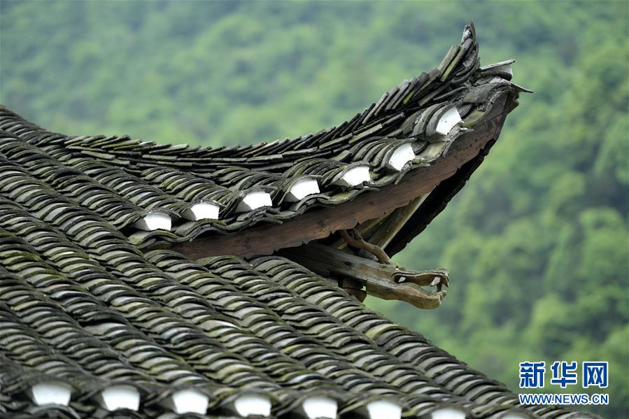 没有围墙的博物馆——探访鄂西山区“大修”后的古吊脚楼群