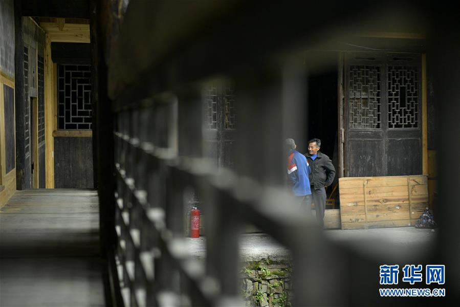 没有围墙的博物馆——探访鄂西山区“大修”后的古吊脚楼群