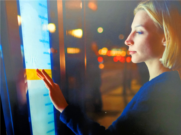 即触媒体的黑科技让科幻电影场景成为现实！