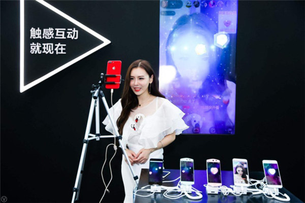 即触媒体的黑科技让科幻电影场景成为现实！