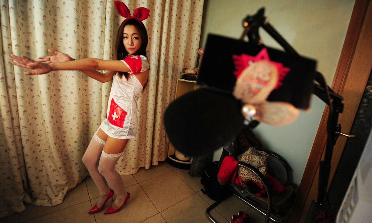 电竞女主播才是白富美：高颜值+年入千万