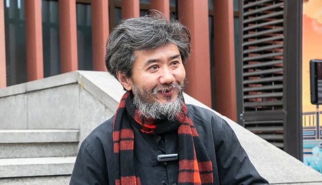 民间手艺人“扇子哥”来大唐不夜城了