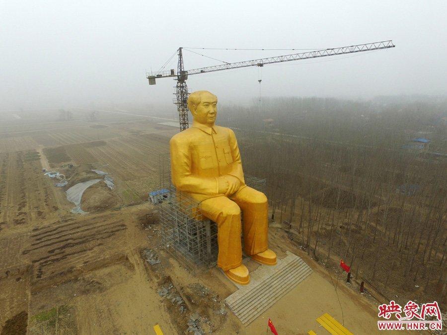 河南一农村建巨型毛主席像 高三十余米耗资百万