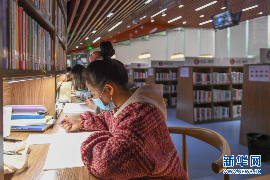 【城市远洋】重庆图书馆24小时城市书房恢复开放