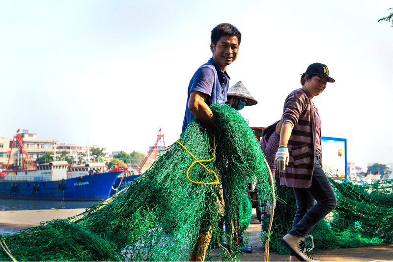 廣西北海：漁民“揚帆”出海忙