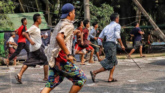 Batas-militar, ipinatupad sa ilang rehiyon ng Yangon_fororder_20210315Yangon