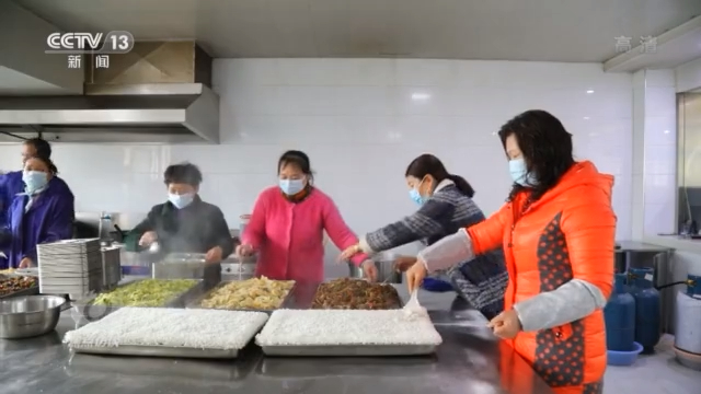 焦点访谈丨用实际行动诠释新时代的雷锋精神