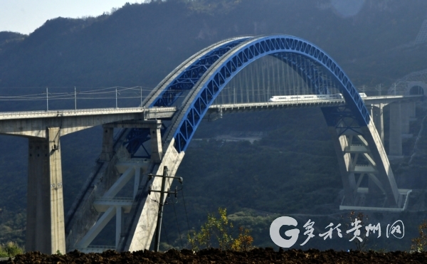 （大交通）高路入雲端——貴州交通上"天"入"地" 通江達海