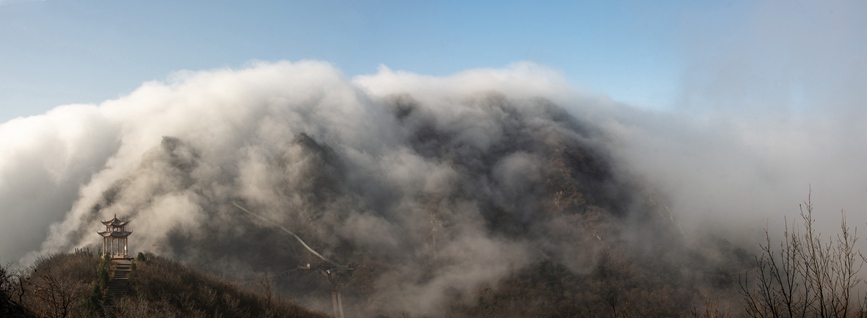 南阳市方城县：排山倒海瀑布云