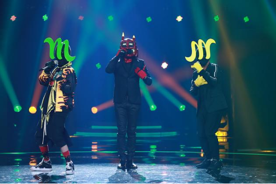 冰岛式酸奶助力《蒙面唱将猜猜猜》首发全揭面 猜评团集体“放水”感动全场