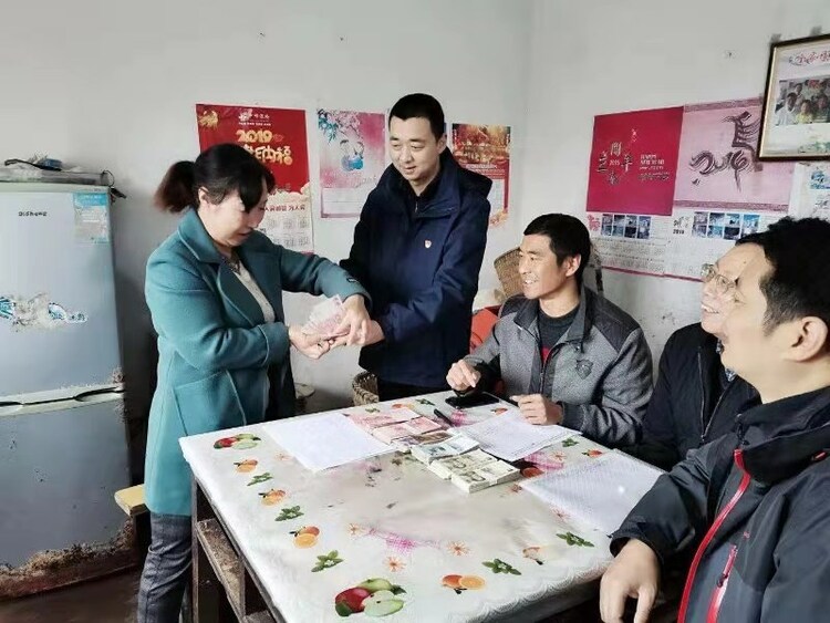 重慶巴南區姜家鎮發展特色産業成功脫貧