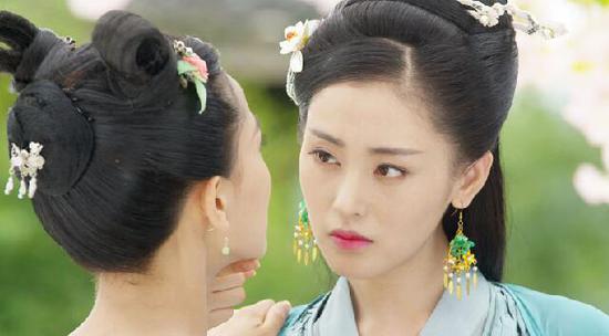 "太子妃"张天爱否认整容 曝剧组穷酸事