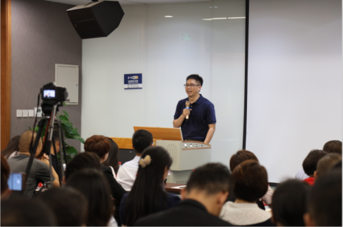 “中房经联”会员企业参观访问麦田房产总部 “中房经联”会员企业参观访问麦田房产总部