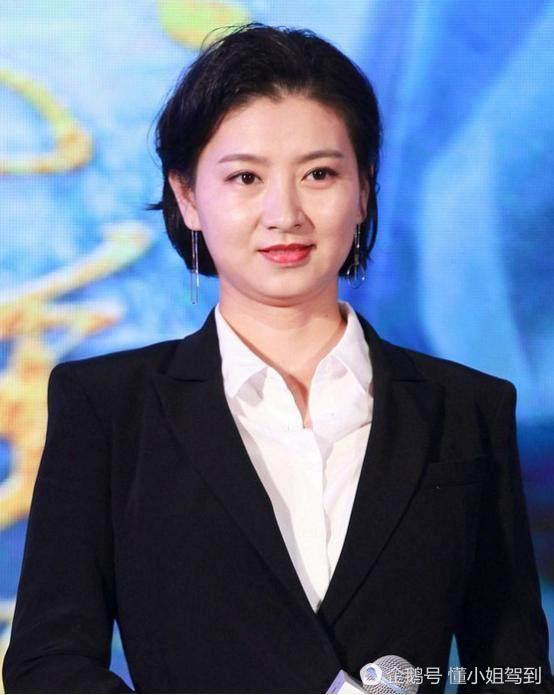 温婉大方的"眉庄"扮演者斓曦之前在出席电视剧宣传活动时,还因为